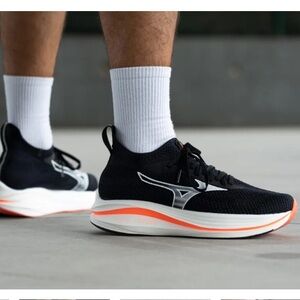 Mizuno Neo Zen Men’s Running Shoes Sz 14 US Black/Orange